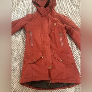 Women’s DC snowboard/ski jacket